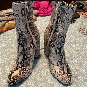 SNAKE SKIN BOOTIES